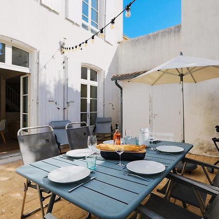 Duplex Joliment Decore Et Sa Cour Ensoleillee Saint-Martin-de-Ré Екстериор снимка