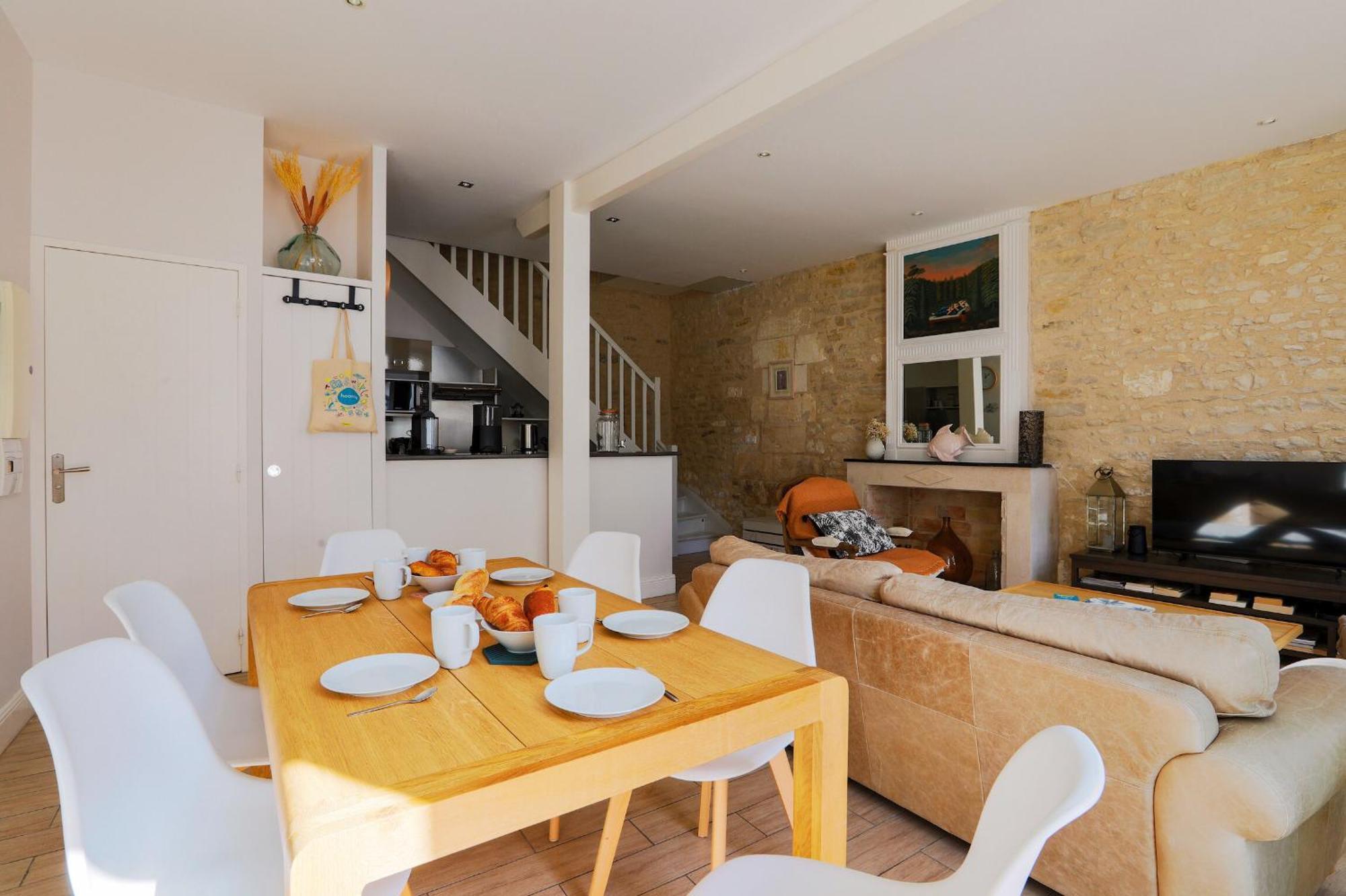 Duplex Joliment Decore Et Sa Cour Ensoleillee Saint-Martin-de-Ré Екстериор снимка